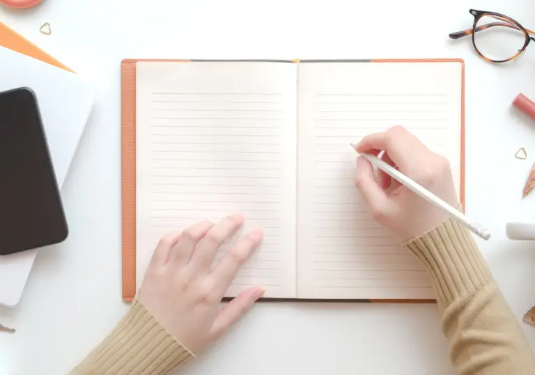 35 creative notebook ideas to inspire you.